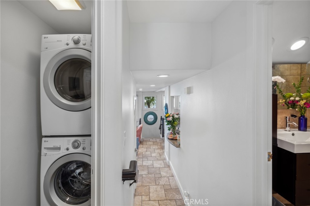 410 .5 Goldenrod Avenue B