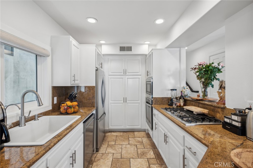 410 .5 Goldenrod Avenue B