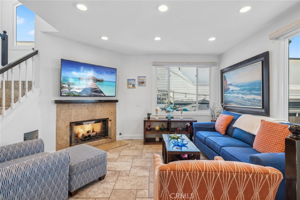 410 .5 Goldenrod Avenue B