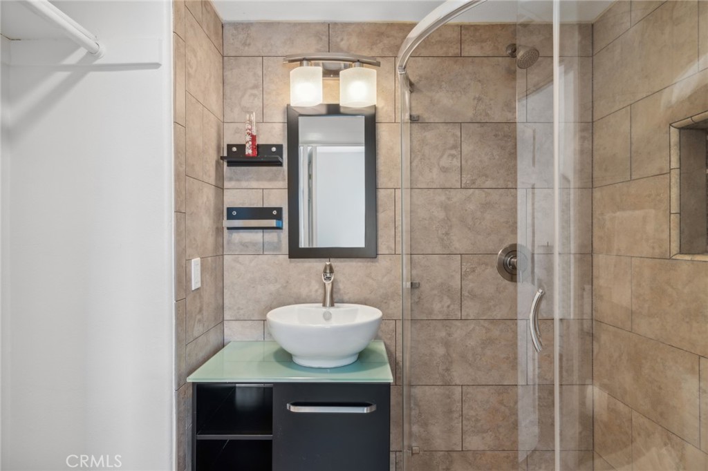 410 .5 Goldenrod Avenue B