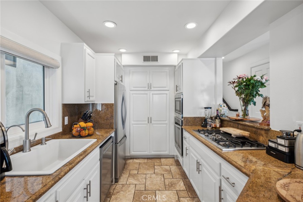 410 .5 Goldenrod Avenue B