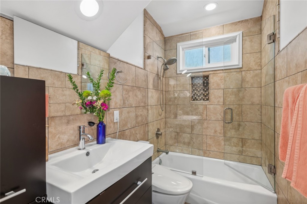 410 .5 Goldenrod Avenue B