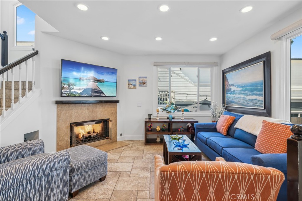 410 .5 Goldenrod Avenue B