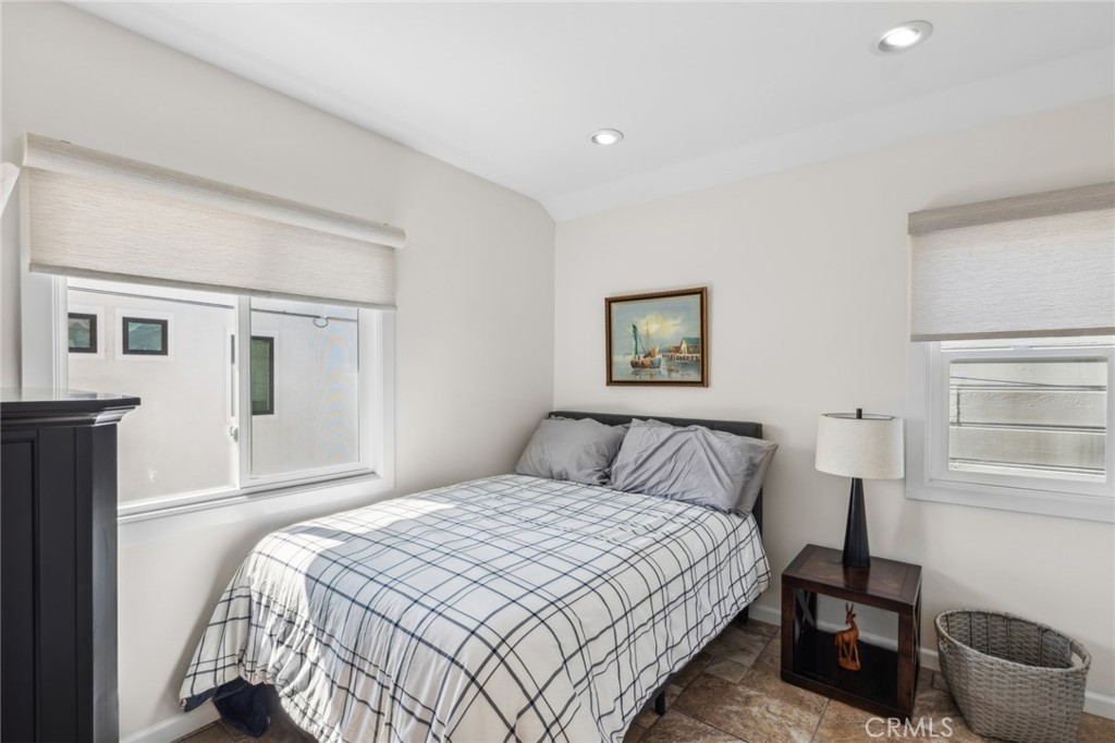 410 .5 Goldenrod Avenue B