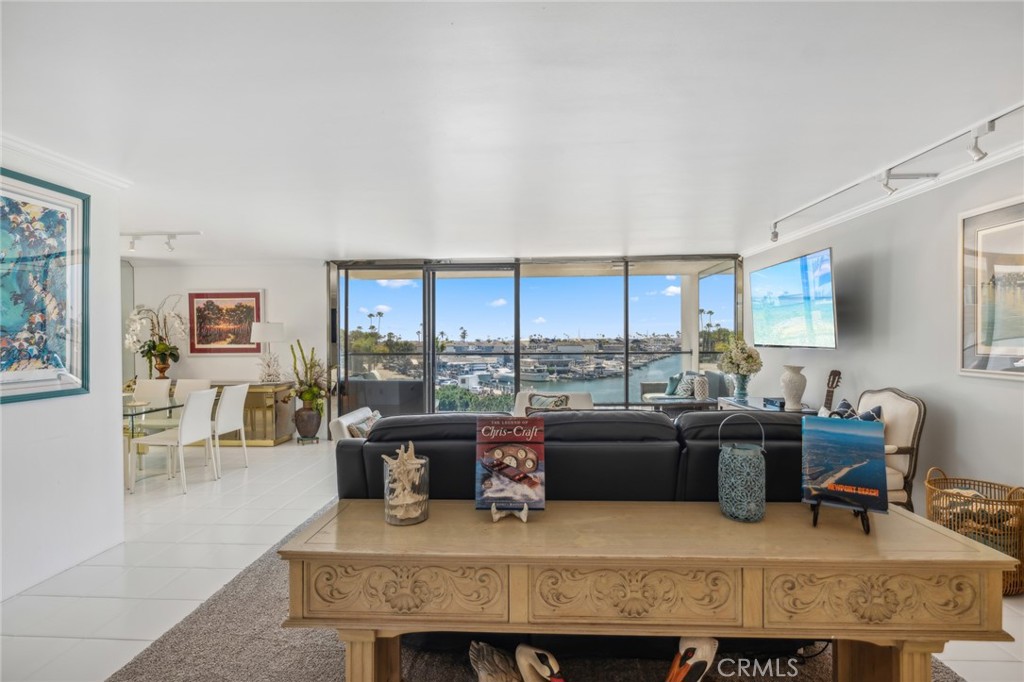 601 Lido Park Drive 2E