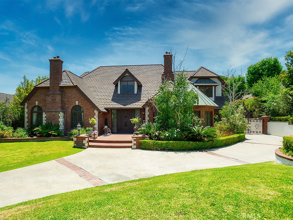 30821 Hunt Club Drive