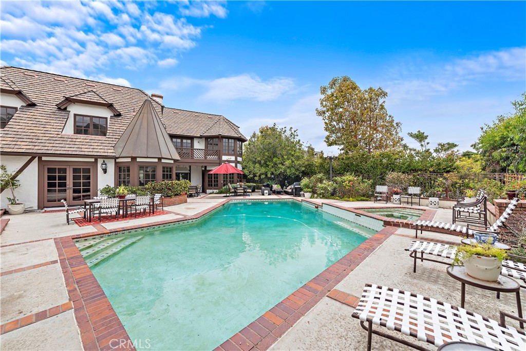 30821 Hunt Club Drive