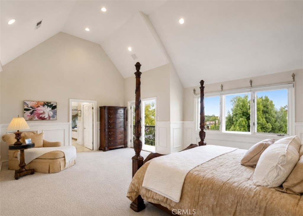 22187 Westcliff