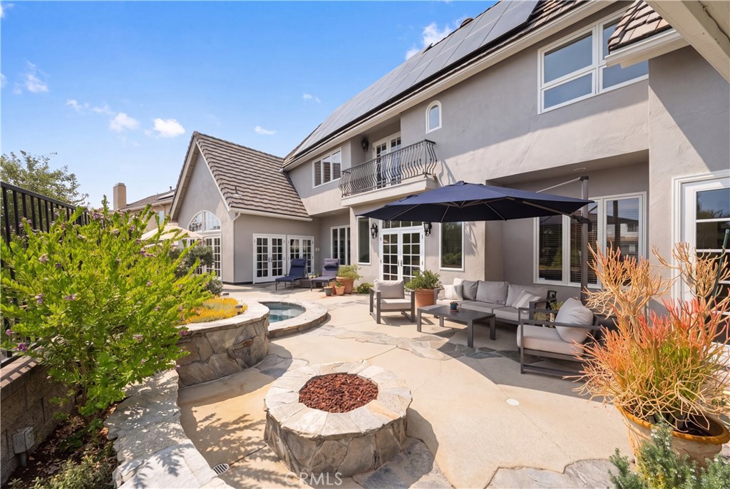 22187 Westcliff