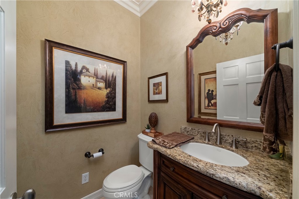 22187 Westcliff