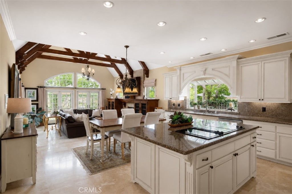 22187 Westcliff