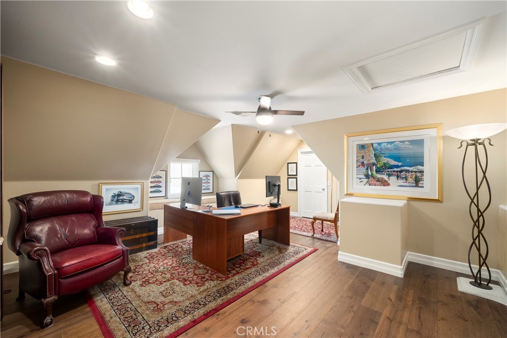 22187 Westcliff