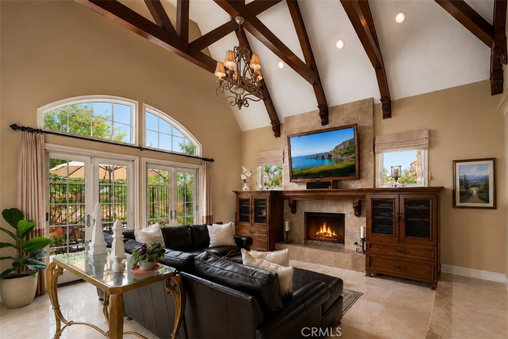 22187 Westcliff