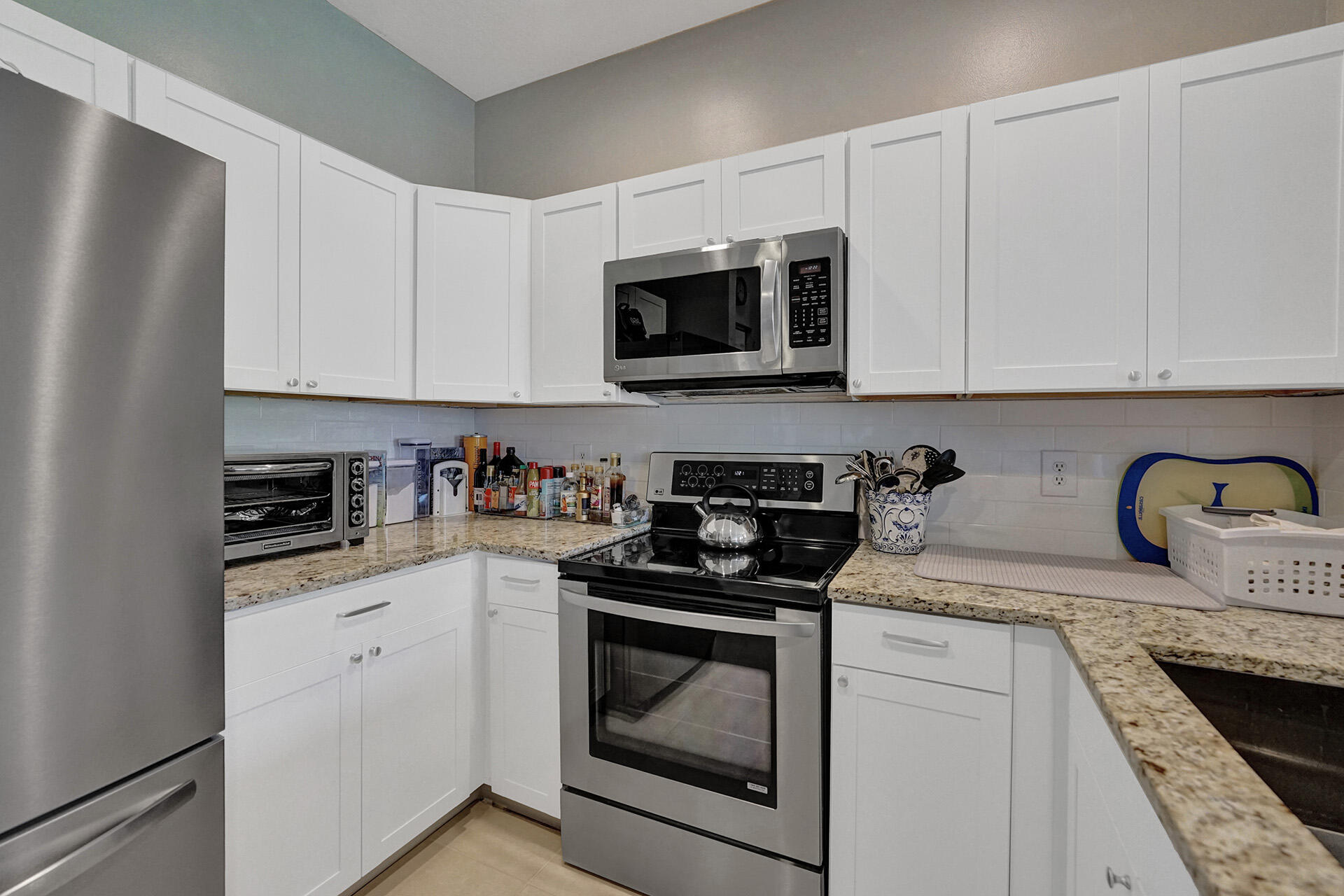 254 RIVER BLUFF Lane