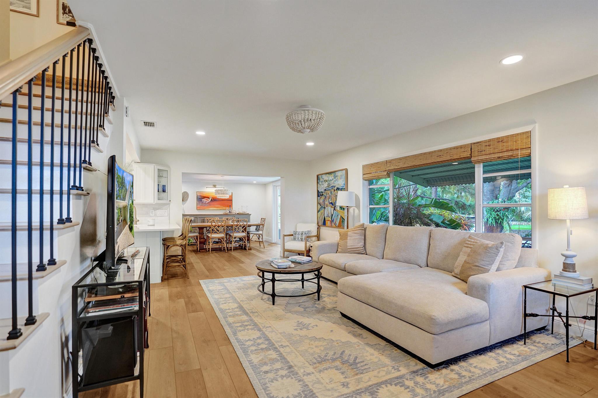 1407 SW Peninsula Lane