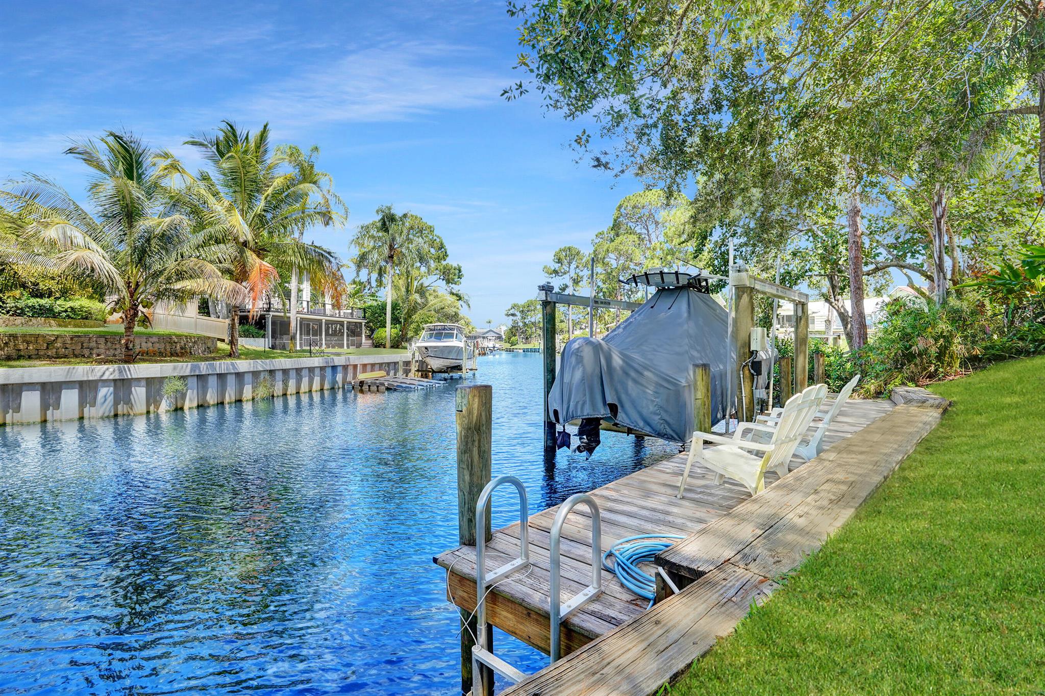 1407 SW Peninsula Lane