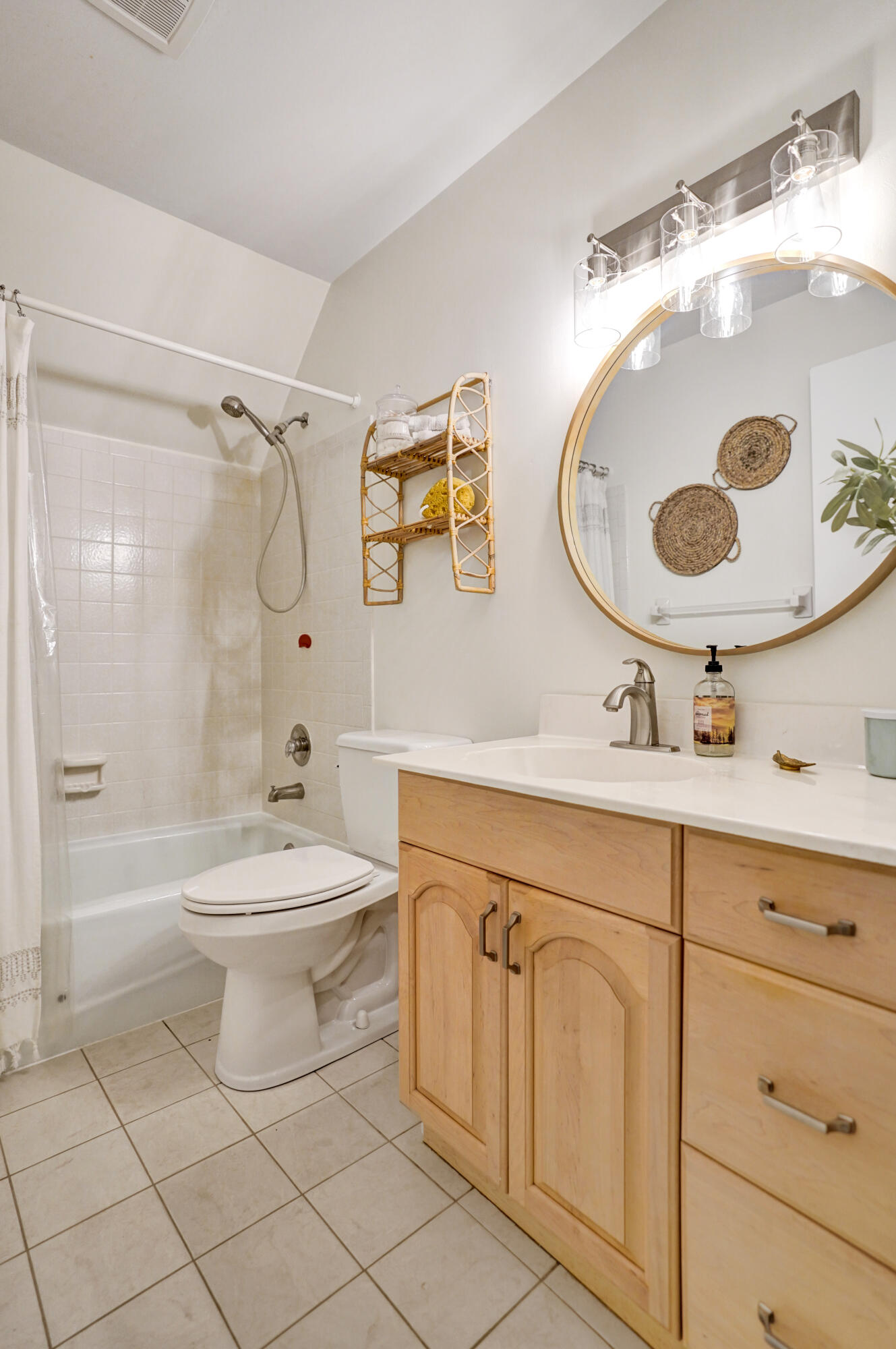 1407 SW Peninsula Lane