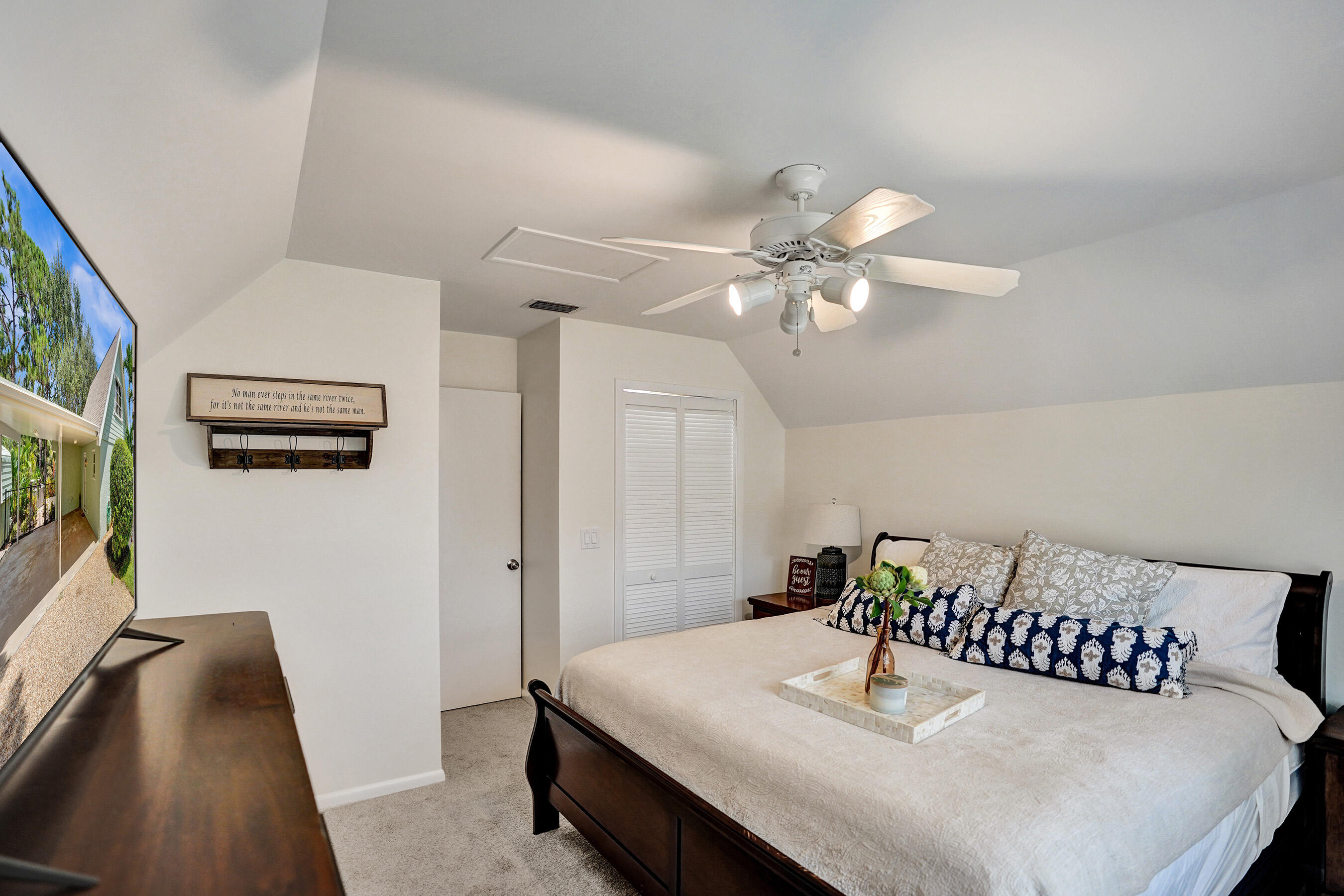 1407 SW Peninsula Lane