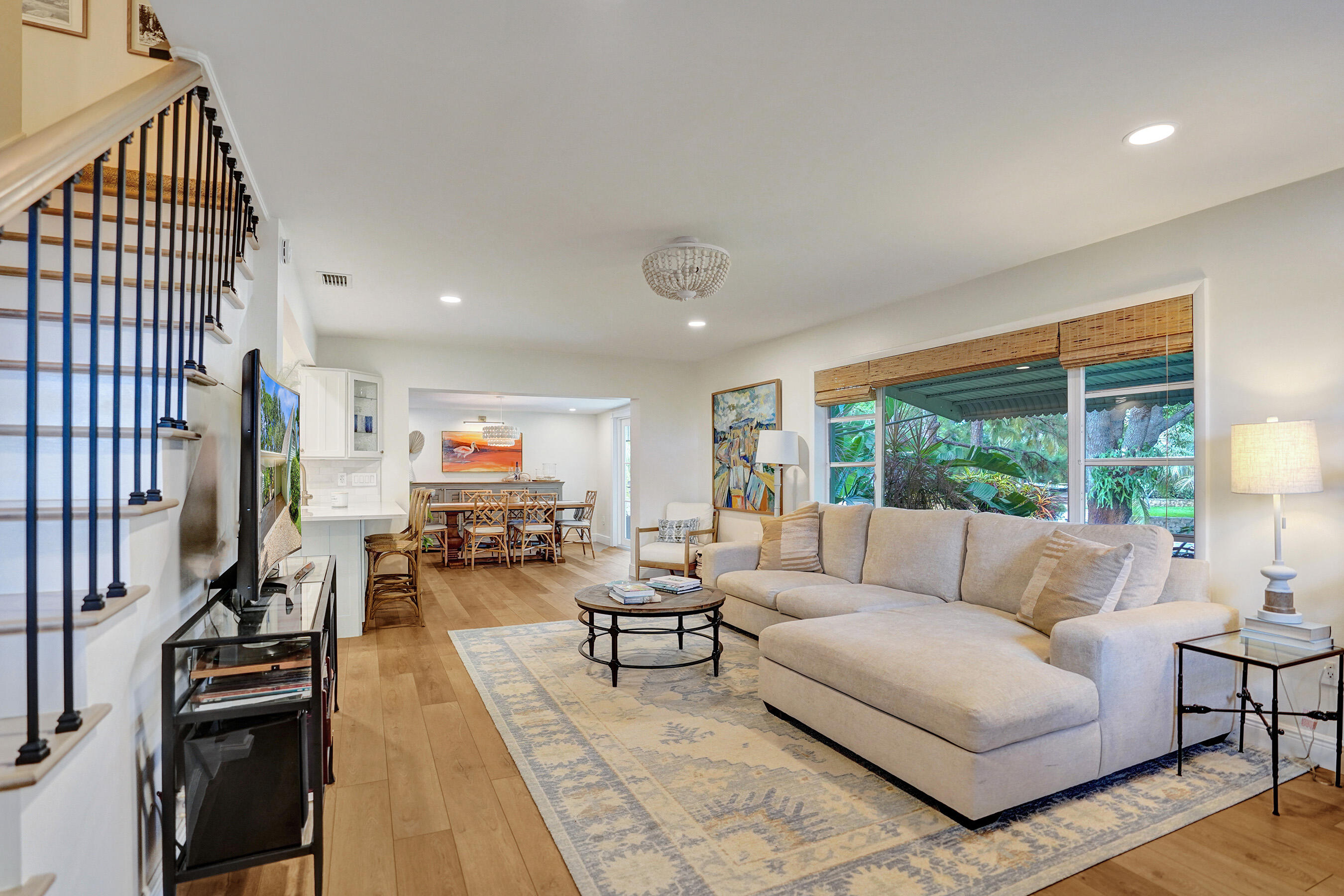 1407 SW Peninsula Lane
