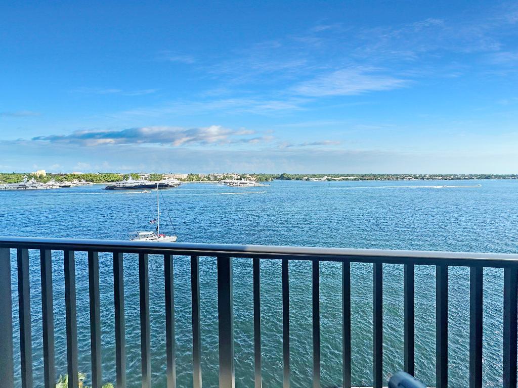 1200 S Flagler Drive 802