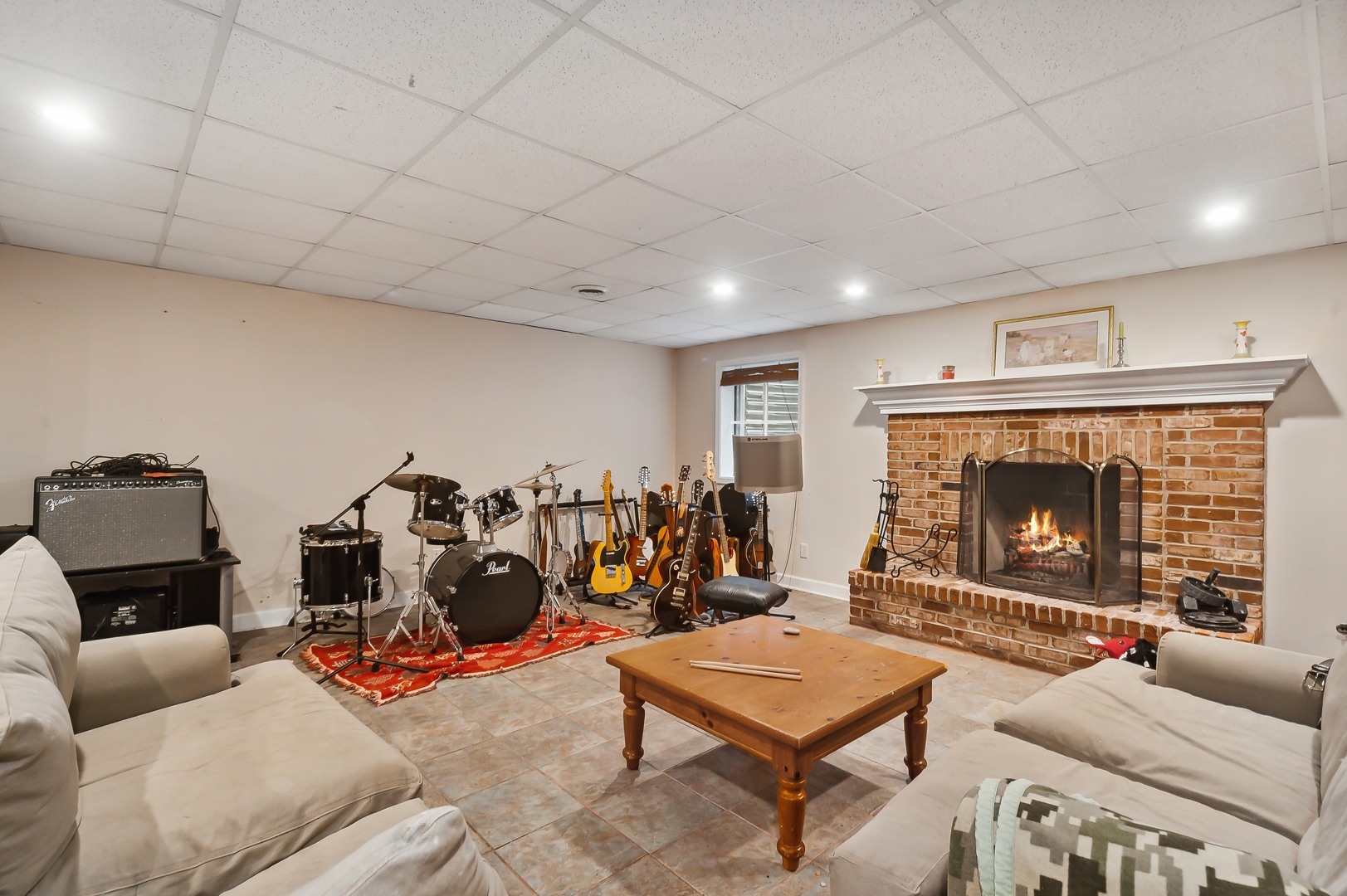 140 S Suffolk Lane