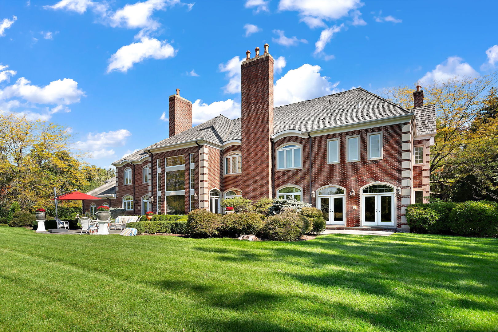 655 W Northcroft Court