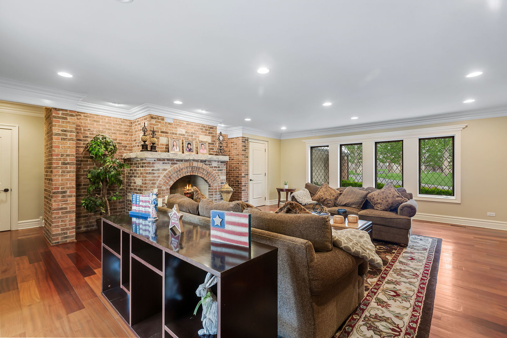1560 S Ridge Road