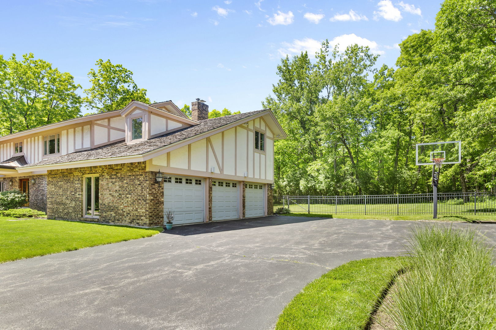 868 McCormick Drive