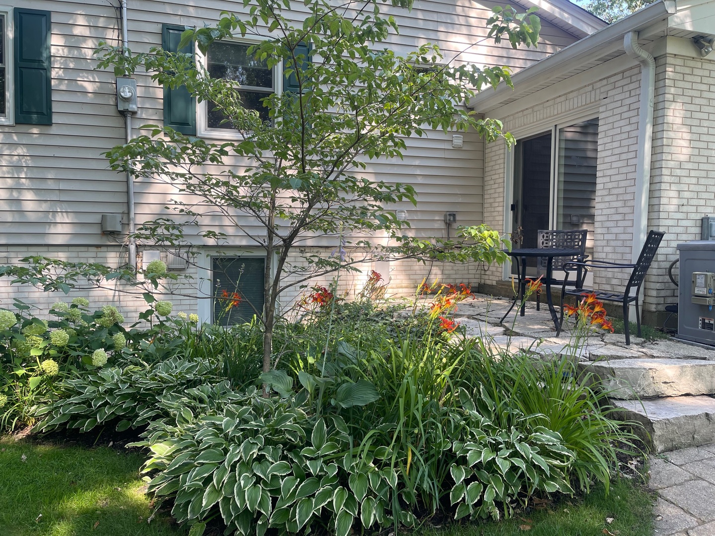 440 Beverly Place