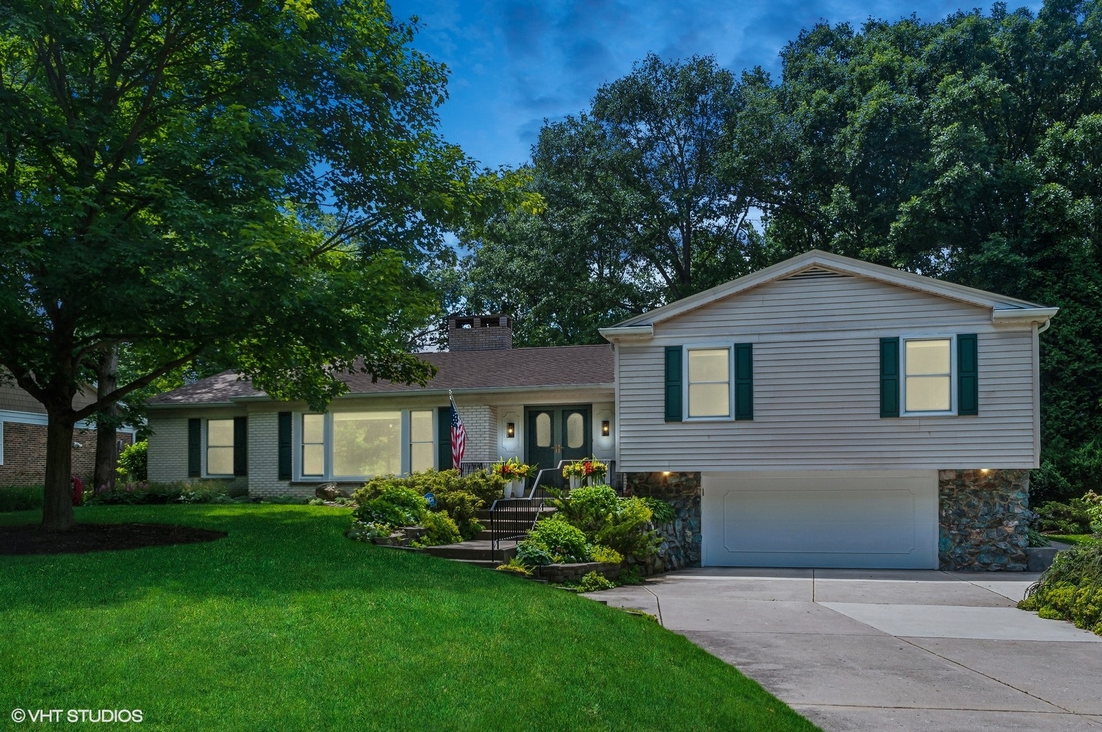 440 Beverly Place