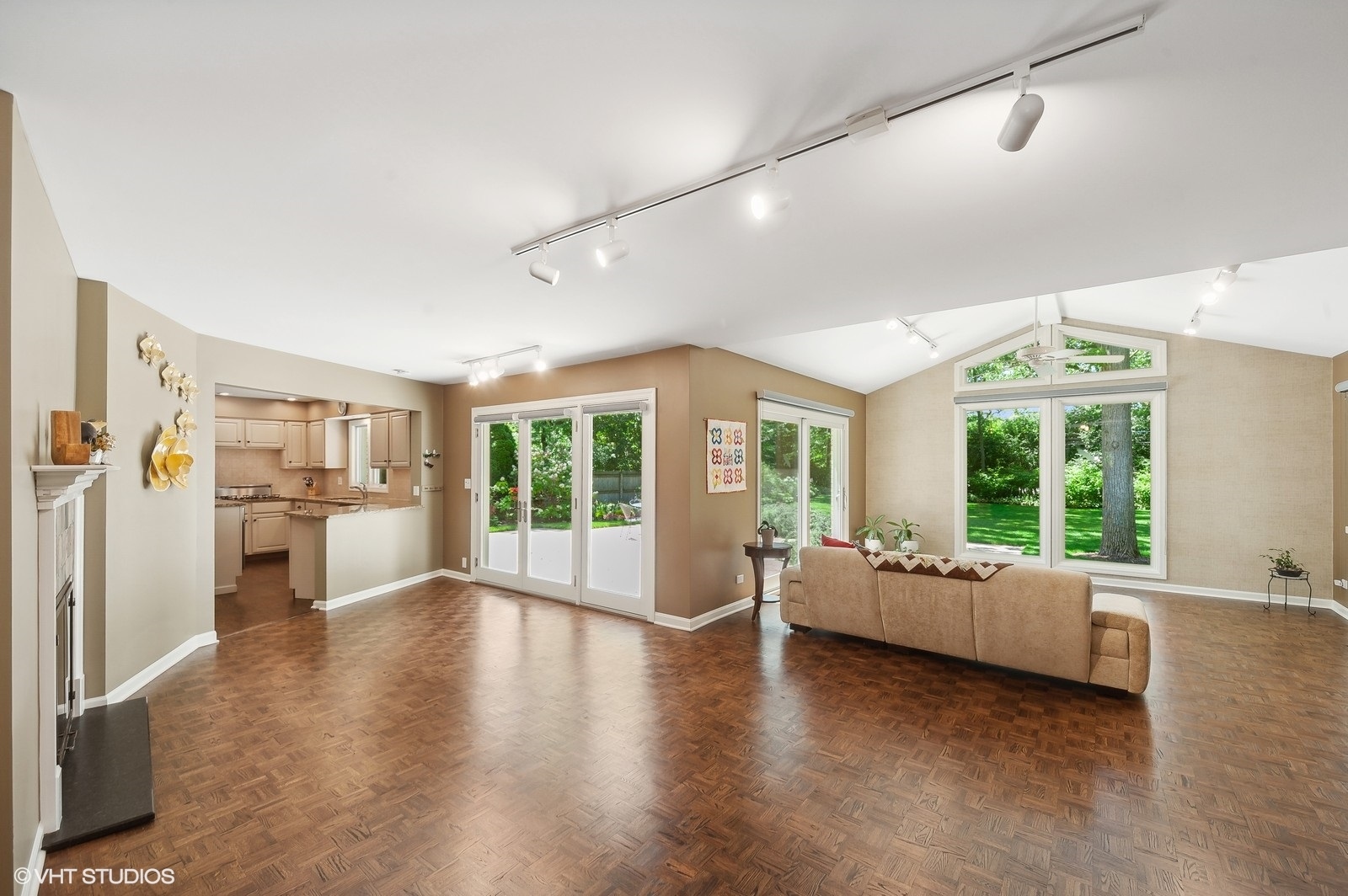440 Beverly Place