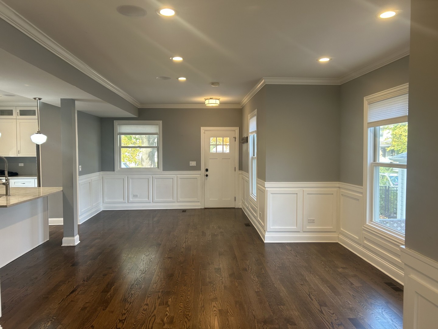 162 E Woodland Road