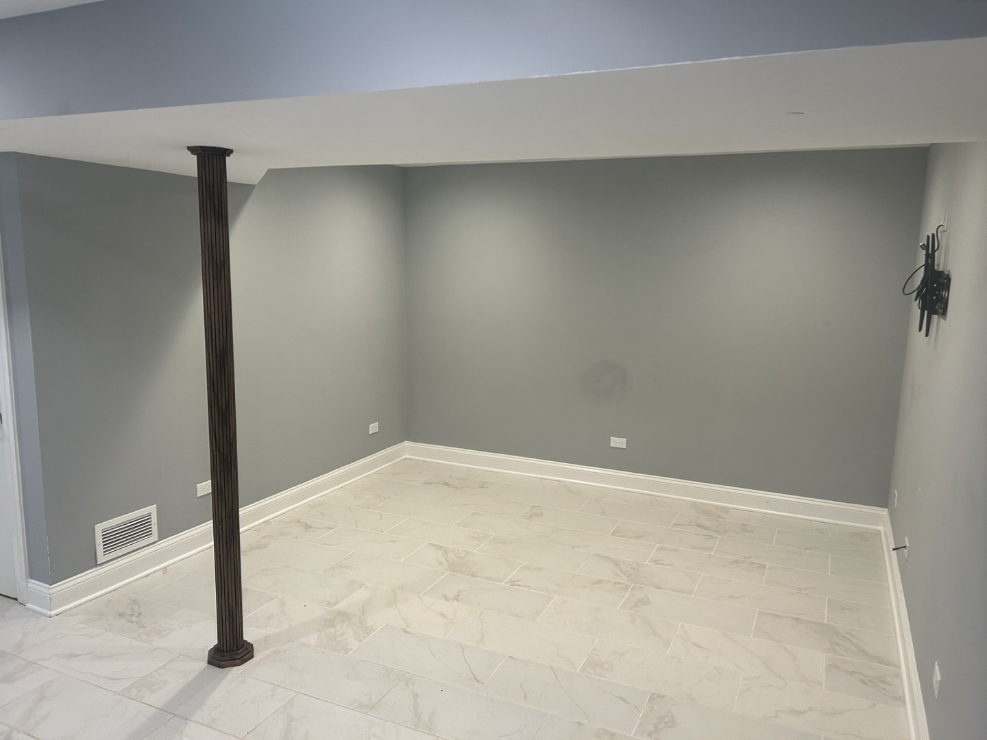 162 E Woodland Road
