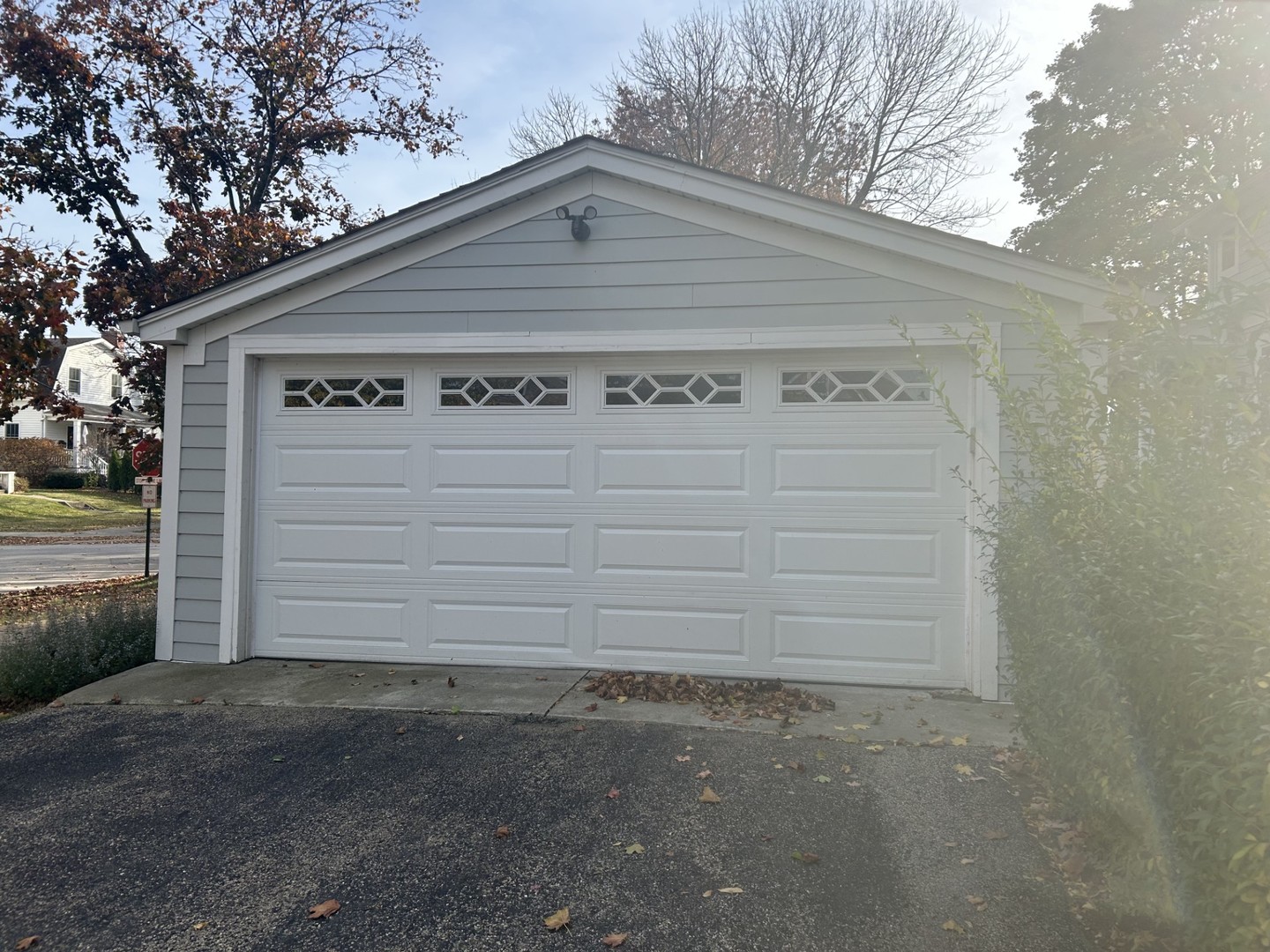 162 E Woodland Road