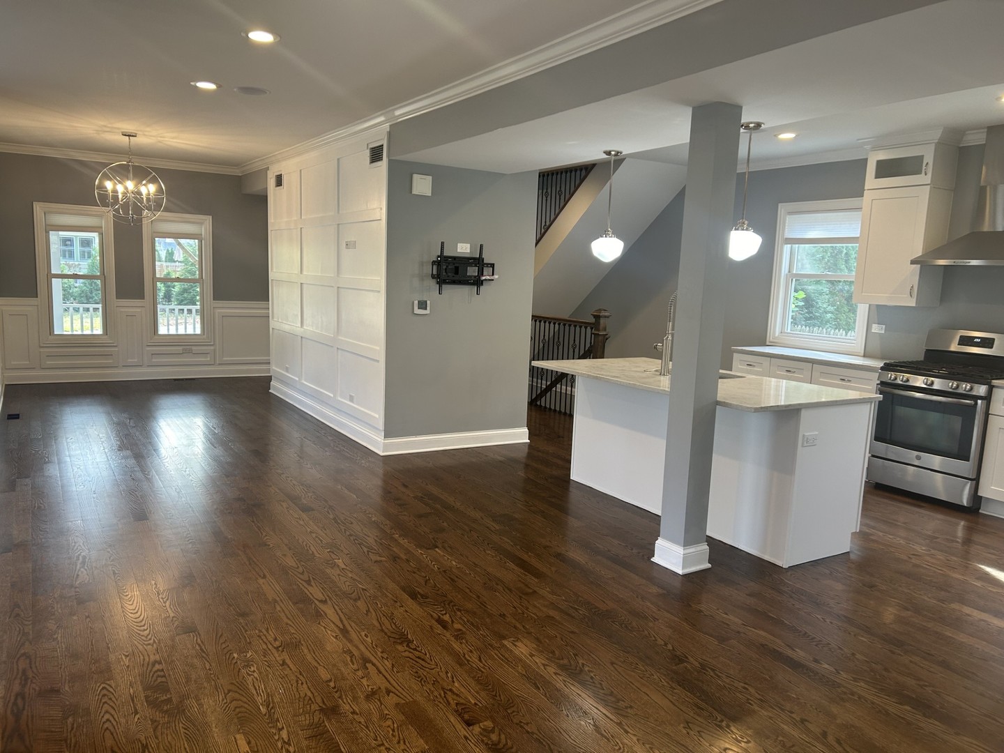 162 E Woodland Road