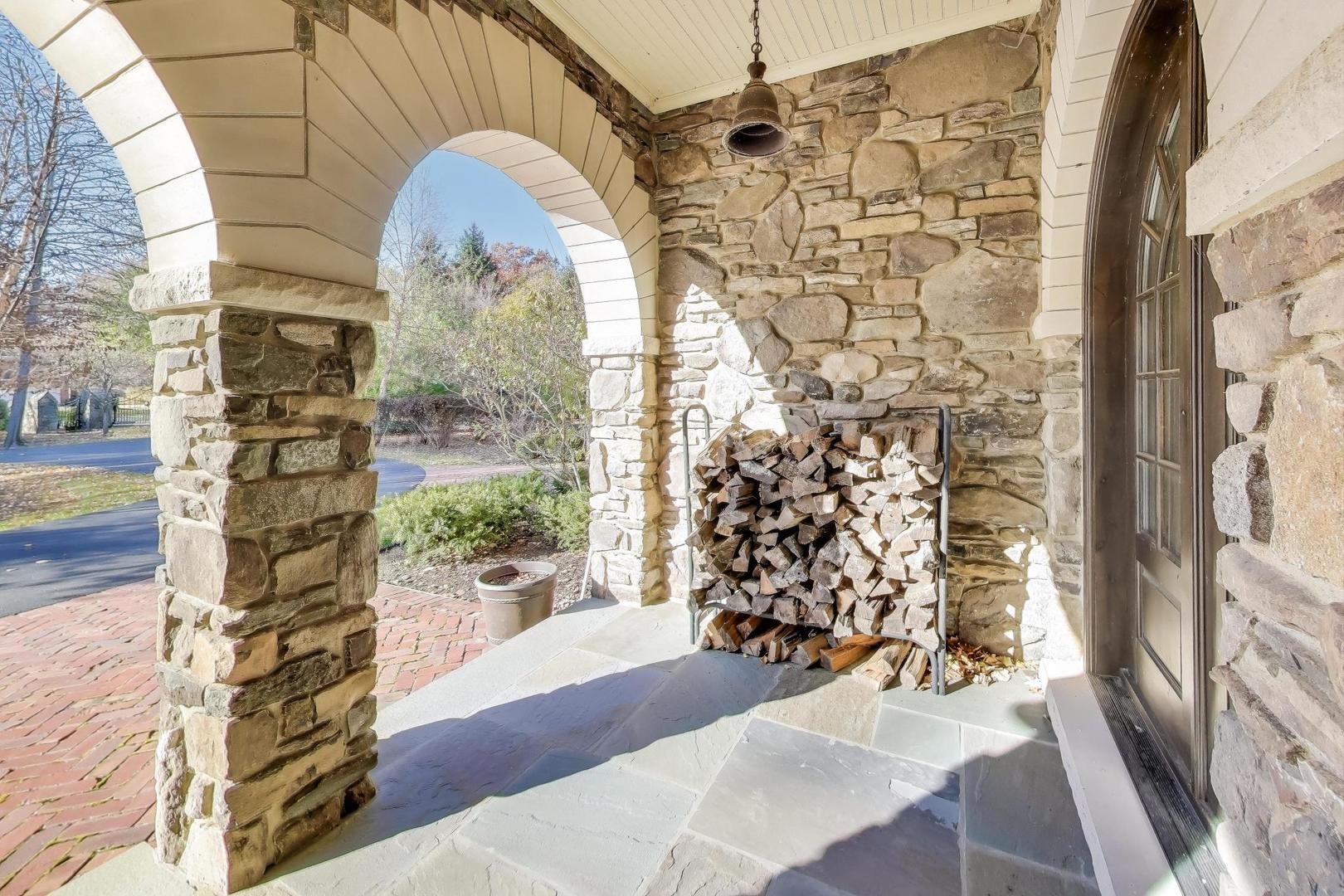 347 Bluffs Edge Drive