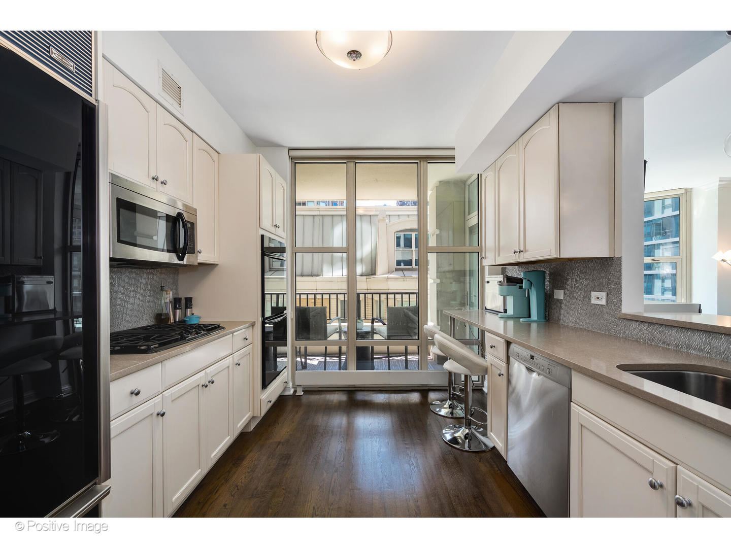 25 E Superior Street Unit: 1301