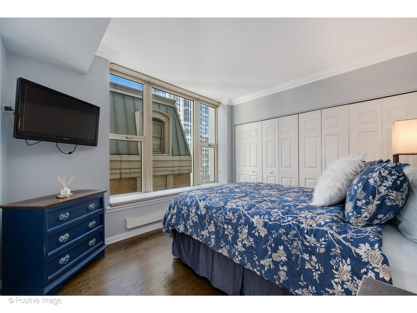 25 E Superior Street Unit: 1301