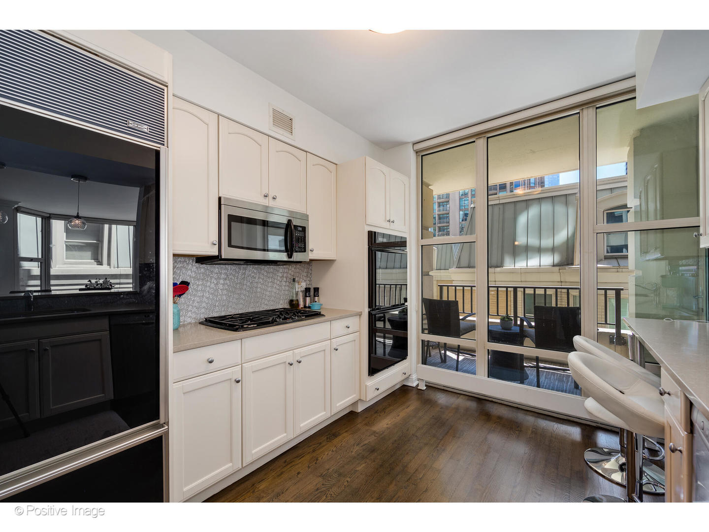 25 E Superior Street Unit: 1301