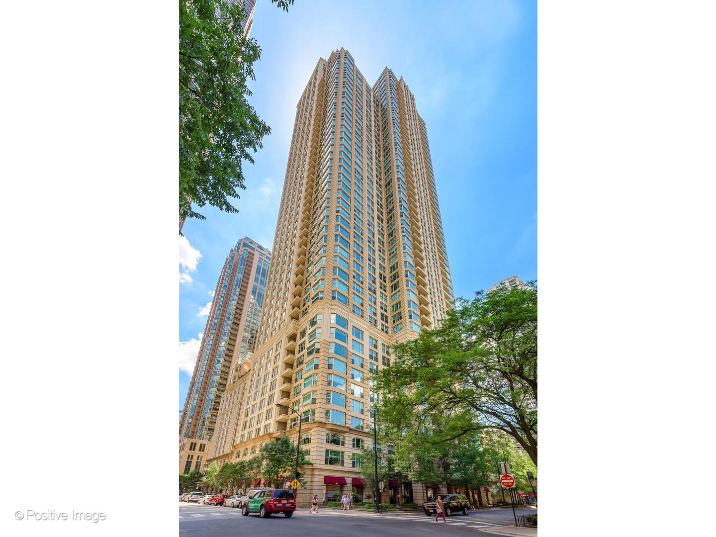 25 E Superior Street Unit: 1301