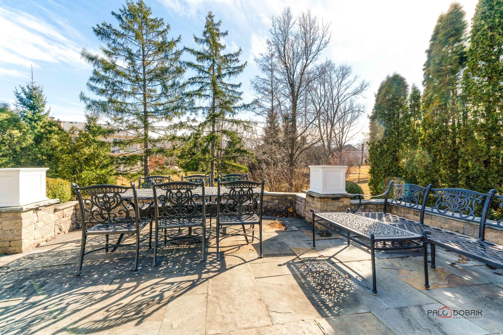 95 W Honeysuckle Road