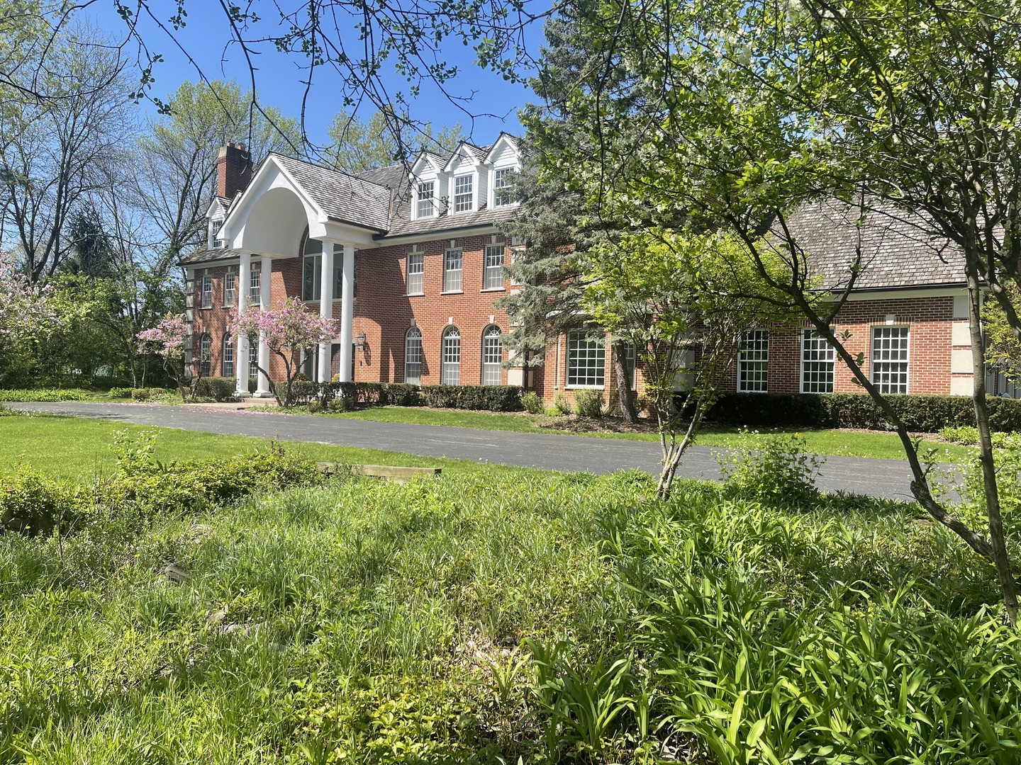 600 Broadsmoore Drive