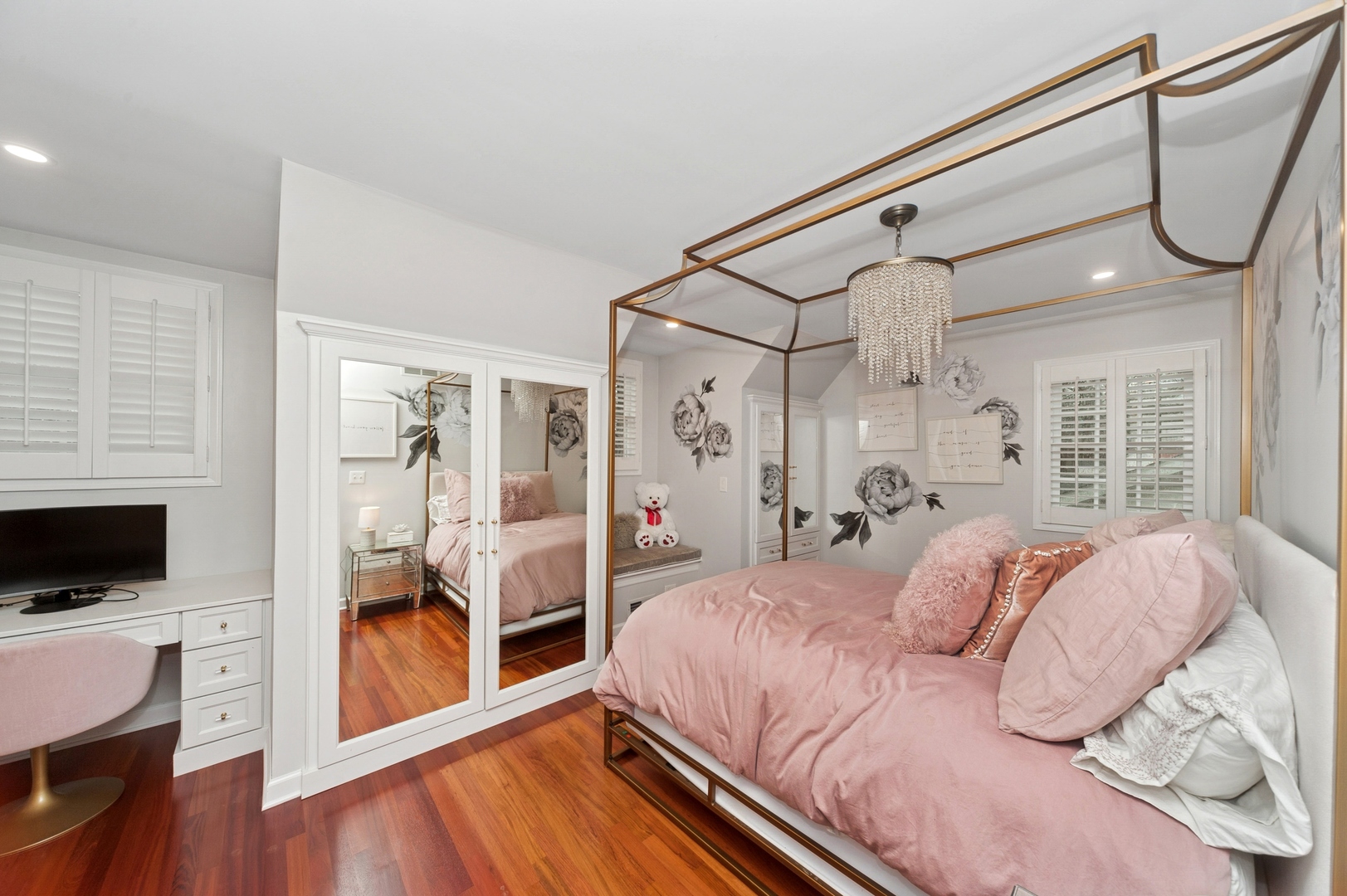 631 Northmoor Road