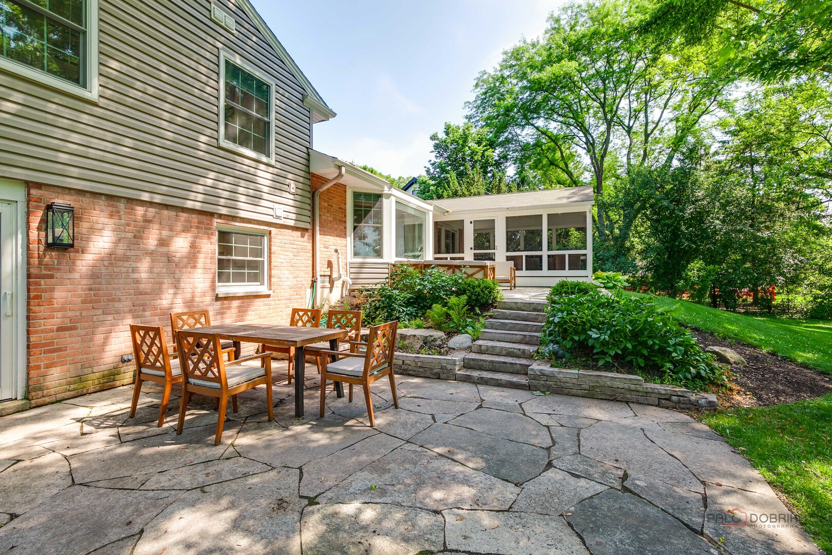 560 Golf Lane