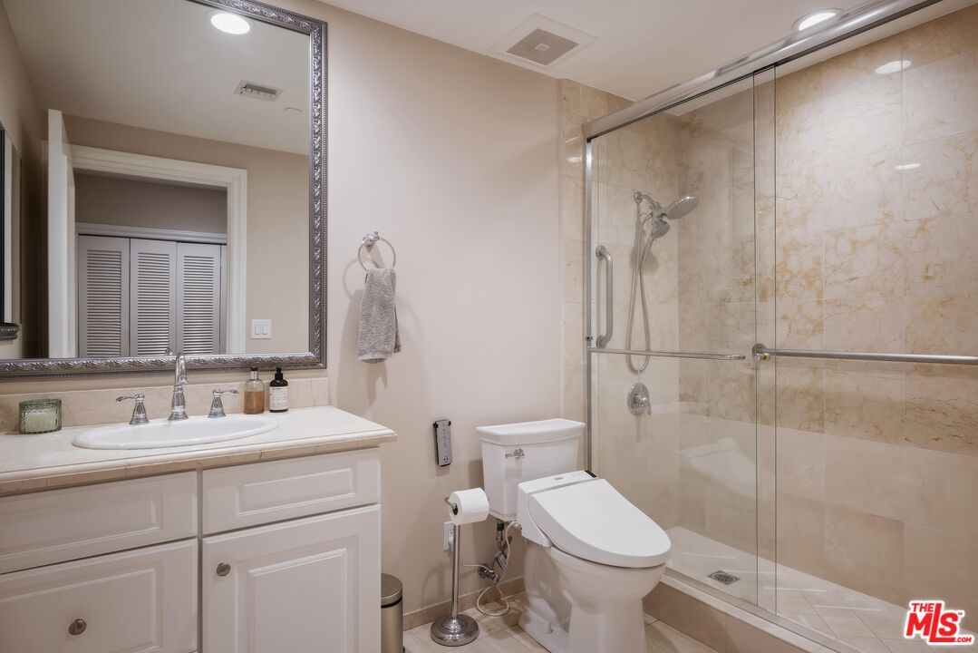 132 S Crescent Dr Unit: 403