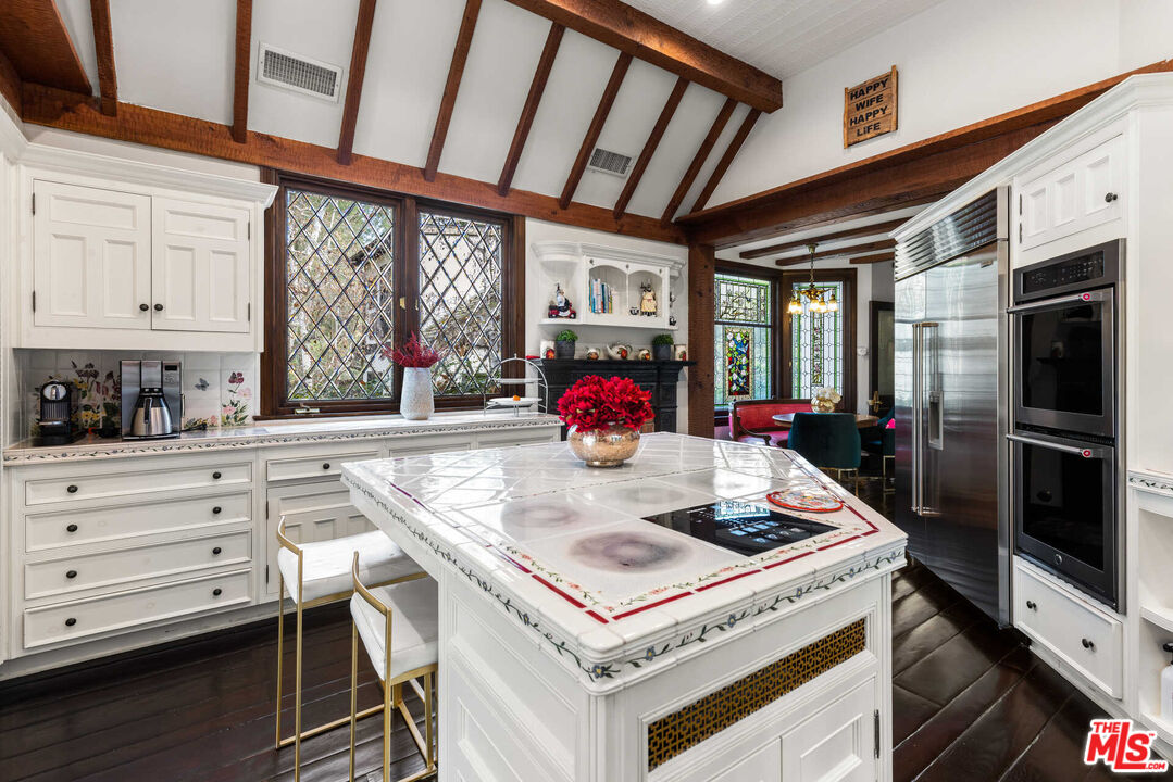 11247 BRIARCLIFF LN