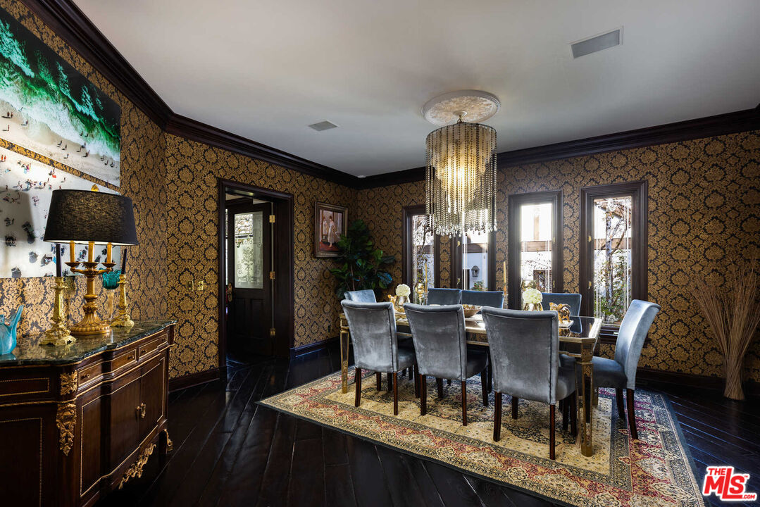 11247 BRIARCLIFF LN