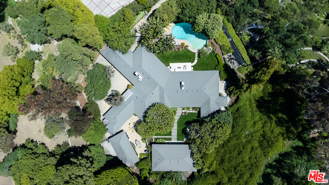 1117 N Beverly Dr