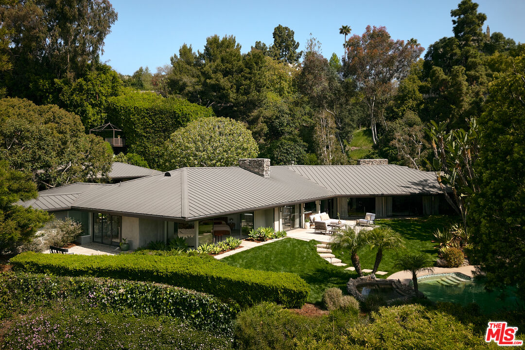 1117 N Beverly Dr