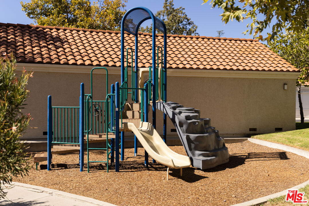 4240 Lost Hills Rd Unit: 602